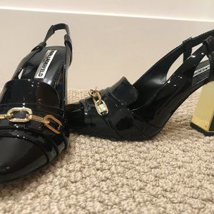 Karl Lagerfeld Georgie Chain Strap Slingback